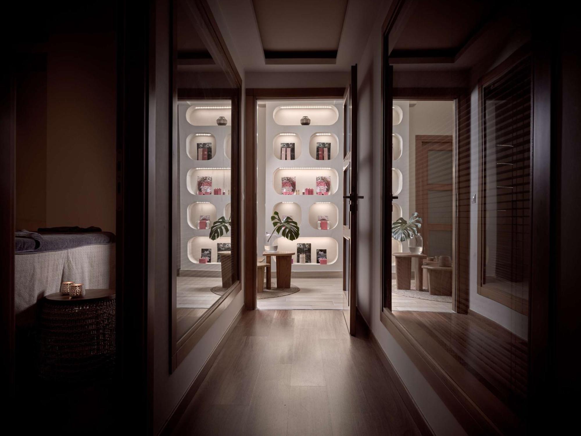 Numo Ierapetra Beach Resort Crete, Adults Only, Curio Collection Hilton Luaran gambar